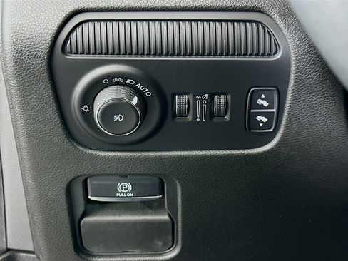 Used 2022 Jeep Wagoneer Series I w/ Premium Group I image 17