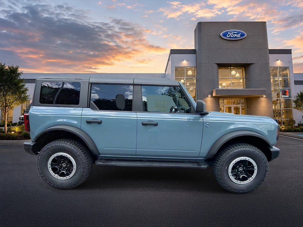 Used 2023 Ford Bronco Black Diamond w/ Sasquatch Package AWD/4WD image 10