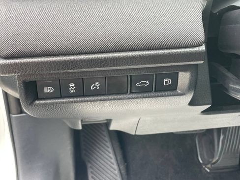 Used 2025 Toyota Camry LE FWD image 24