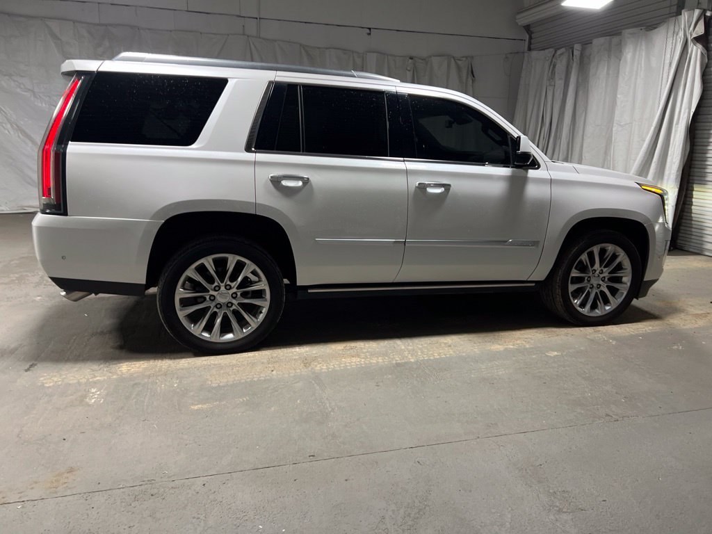 Used 2019 Cadillac Escalade Platinum AWD/4WD image 8