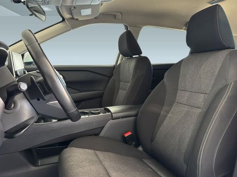 Used 2025 Nissan Rogue SV AWD/4WD image 5