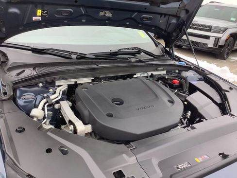 Used 2023 Volvo S90 B6 Ultimate image 10