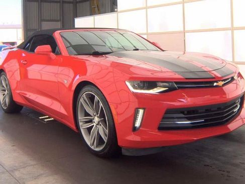 Used 2018 Chevrolet Camaro LT RWD image 1
