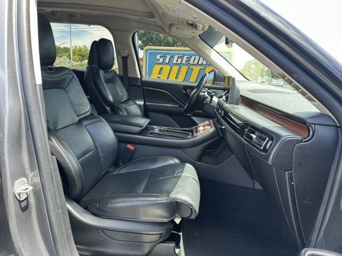 Used 2021 Lincoln Aviator Reserve w/ Equipment Group 208A RWD image 22
