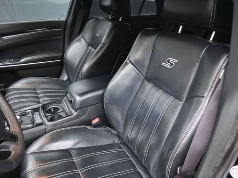 Used 2023 Chrysler 300 S image 19