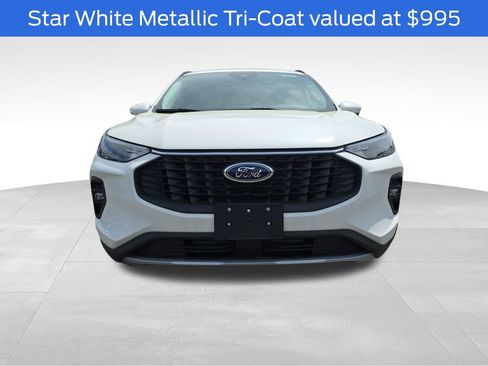 New 2025 Ford Escape SE FWD image 3