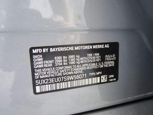 Used 2025 BMW X5 xDrive40i w/ M Sport Package image 28