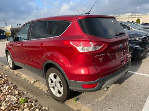 Used 2016 Ford Escape SE FWD image 4