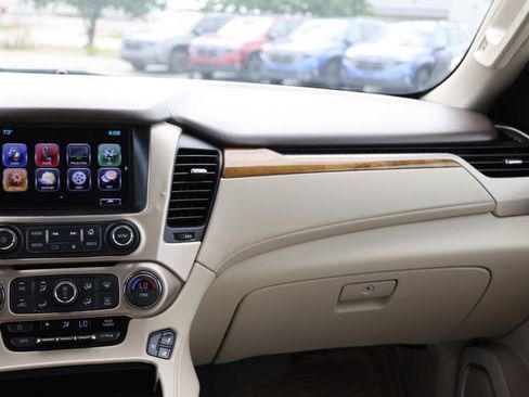Used 2017 GMC Yukon Denali w/ Open Road Package AWD/4WD image 26