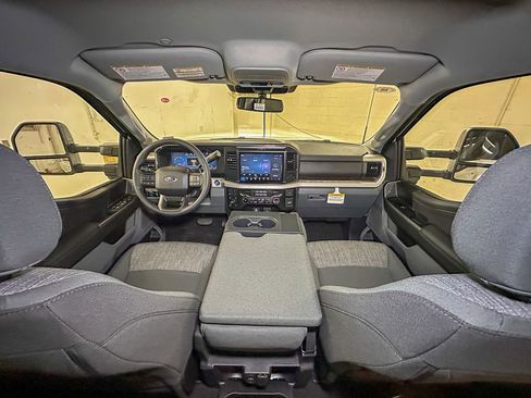 New 2026 Ford F350 XLT w/ XLT Premium Package AWD/4WD image 21