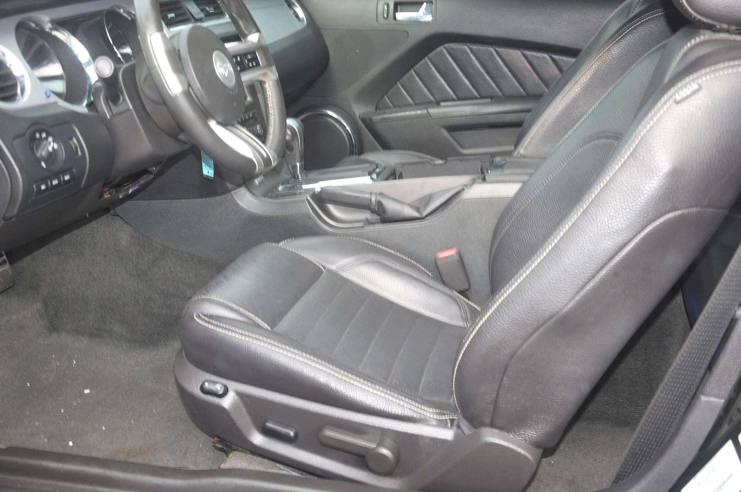 Used 2012 Ford Mustang Premium w/ Electronics Pkg RWD image 14