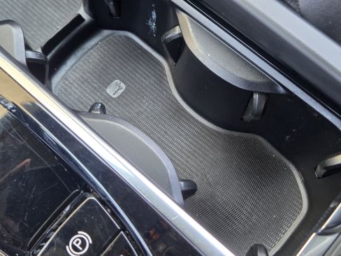 Certified 2023 Volvo XC60 B5 Core w/ Climate Package image 29