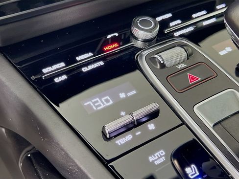 Certified 2023 Porsche Cayenne Turbo S AWD/4WD image 18