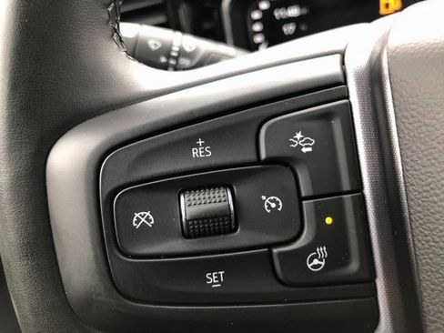 Used 2025 GMC Sierra 1500 SLT AWD/4WD image 5