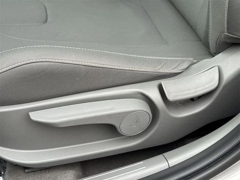 Used 2023 Hyundai Elantra SEL image 26