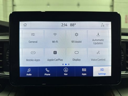 Used 2022 Ford Explorer XLT w/ Equipment Group 202A image 31