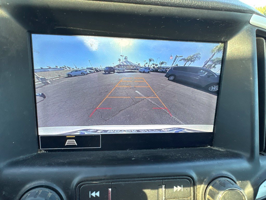 Used 2023 GMC Terrain SLT w/ LPO, Cargo Package FWD image 10