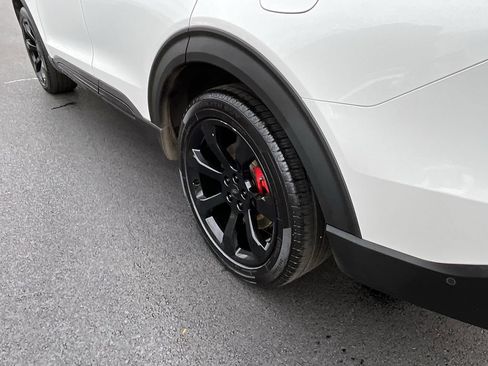 Used 2021 Ford Explorer ST w/ ST Street Pack image 18