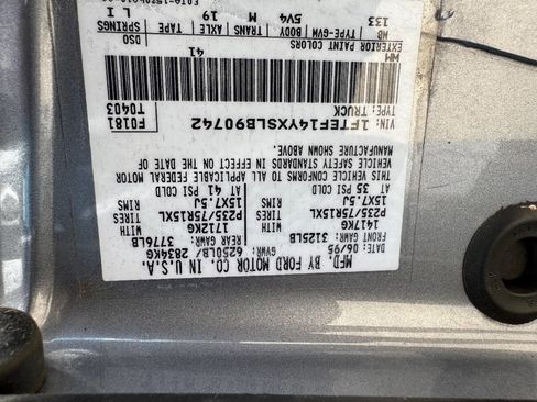 Used 1995 Ford F150 4x4 Regular Cab image 25