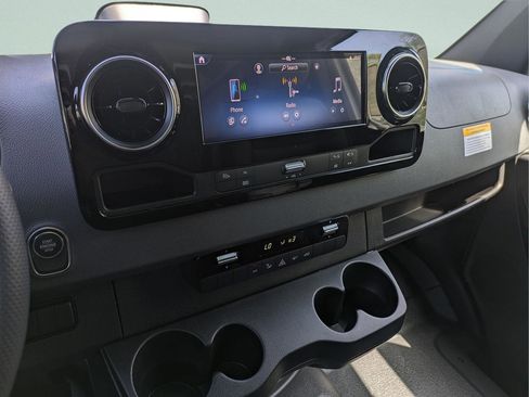 New 2026 Mercedes-Benz Sprinter 2500 image 11