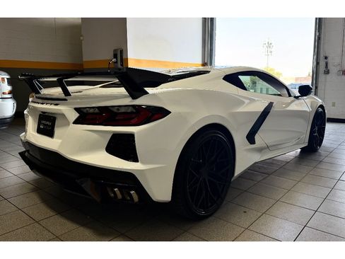 Used 2023 Chevrolet Corvette Stingray Preferred Cpe w/ 2LT RWD image 3