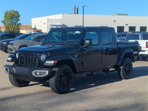 Certified 2023 Jeep Gladiator Sport image 7