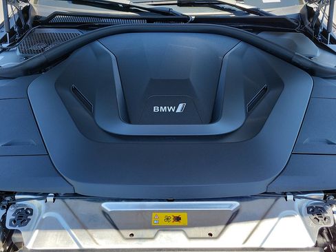 Used 2023 BMW i4 eDrive35 w/ Parking Assistance Package RWD image 34