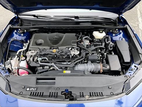 Used 2025 Toyota Camry SE FWD image 30