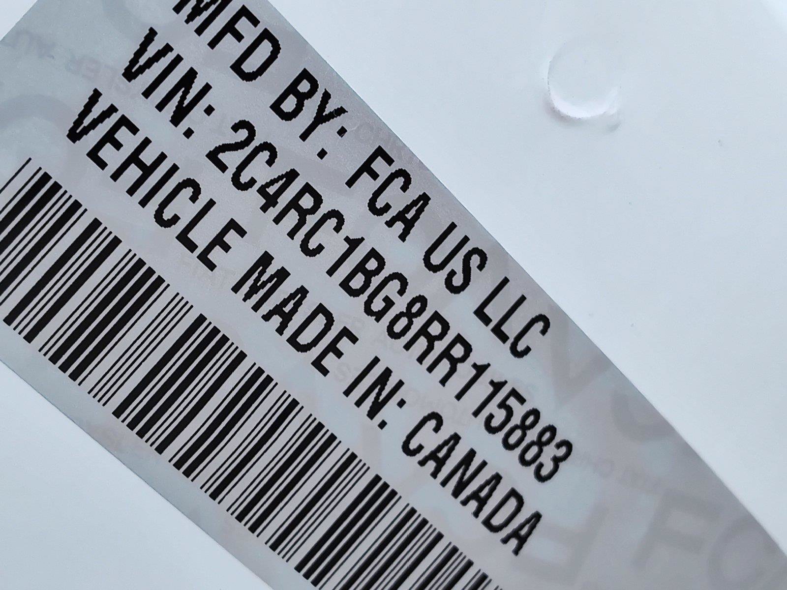 Used 2024 Chrysler Pacifica Touring-L FWD image 14