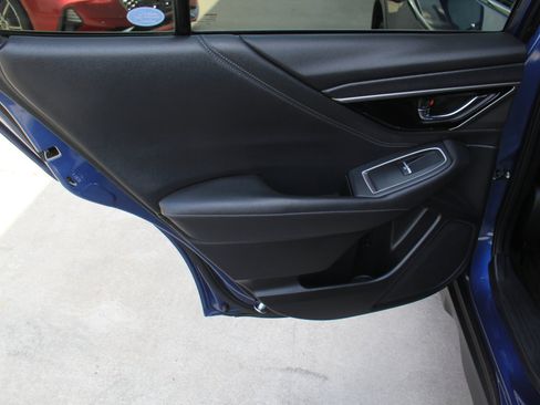 Used 2022 Subaru Outback Limited image 25