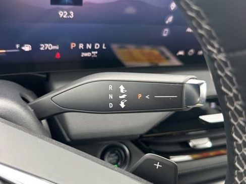 Used 2025 Buick Enclave Sport Touring image 23