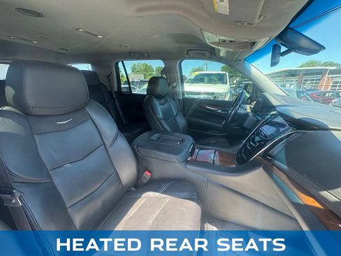 Used 2016 Cadillac Escalade 4WD image 21