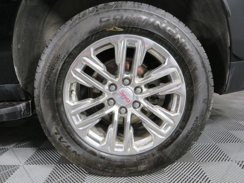 Used 2022 GMC Yukon XL Denali w/ Advanced Technology Package image 56