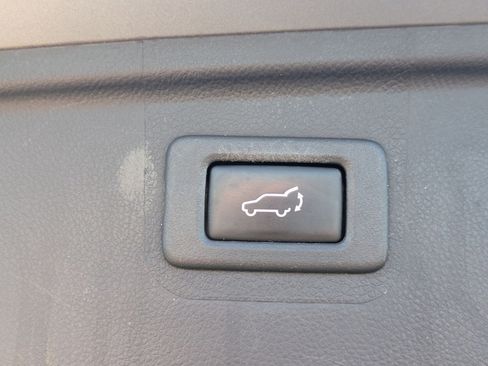 Used 2019 Subaru Outback 2.5i Premium image 31