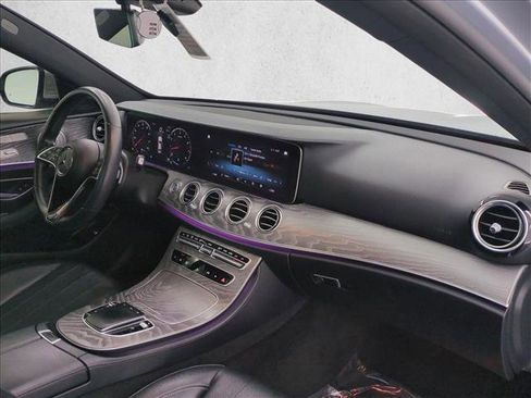 Used 2021 Mercedes-Benz E 350 4MATIC Sedan image 26