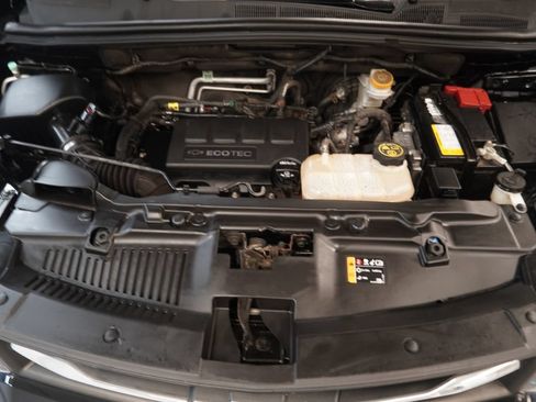 Used 2020 Chevrolet Trax LS FWD image 36