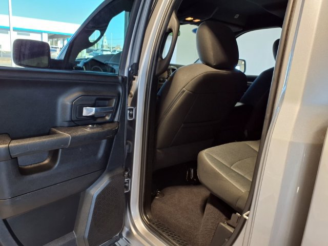 Used 2022 RAM 1500 Warlock AWD/4WD image 19