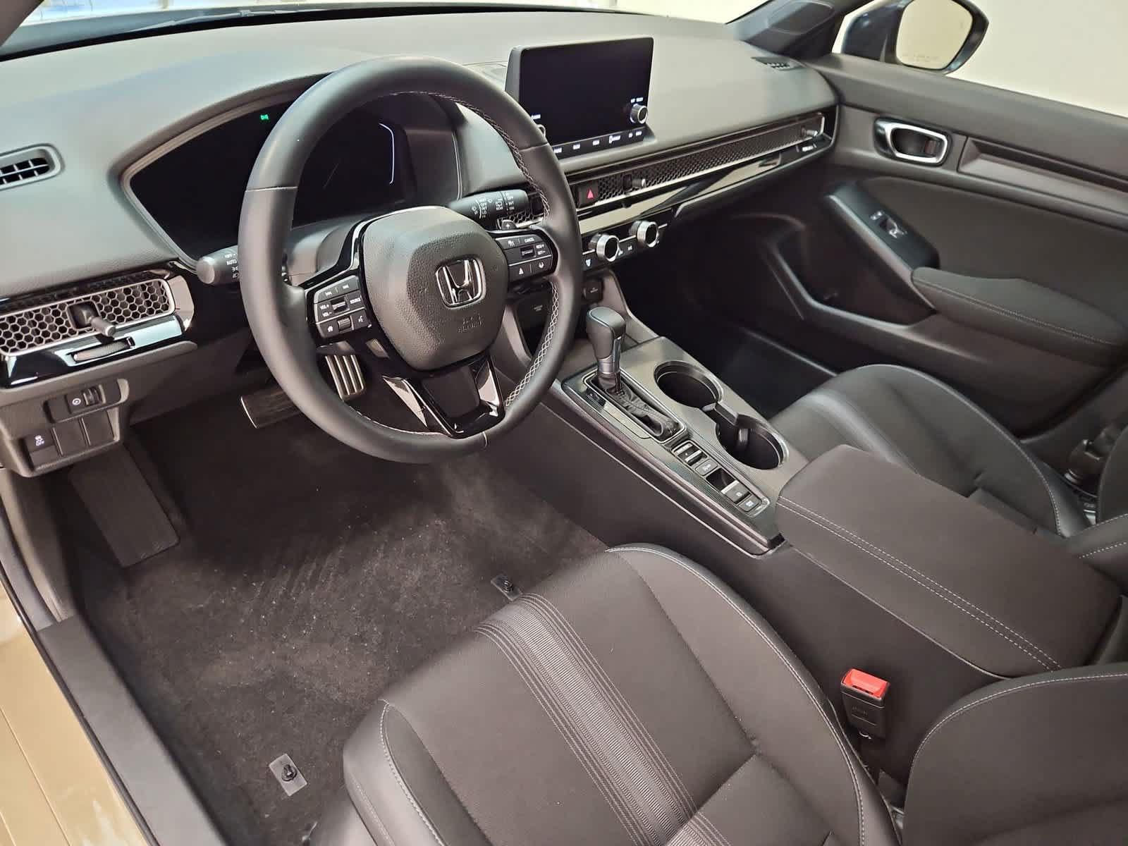 Certified 2025 Honda Civic Sport image 2