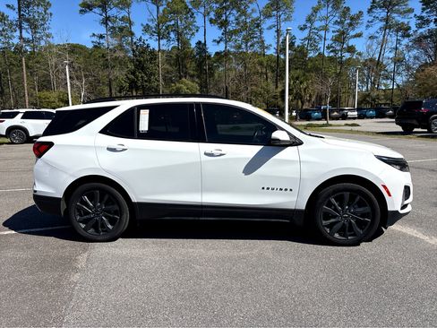 Used 2022 Chevrolet Equinox RS w/ RS Leather Package image 25