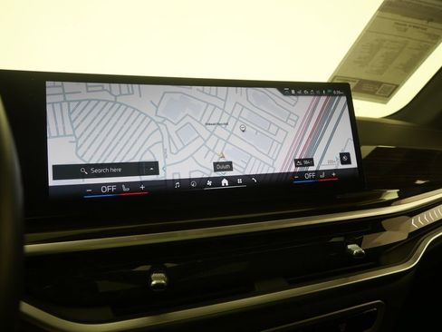 Used 2024 BMW X5 xDrive40i w/ M Sport Package AWD/4WD image 22