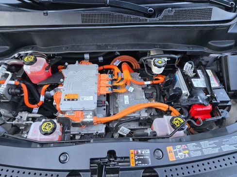 Used 2022 Chevrolet Bolt EUV Premier image 15