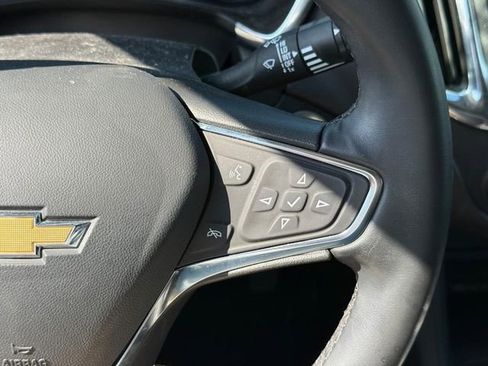 Used 2024 Chevrolet Equinox LT w/ LPO, Floor Liner Package FWD image 19