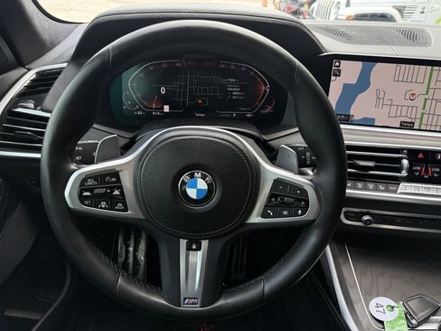 Used 2022 BMW X7 xDrive40i w/ M Sport Package AWD/4WD image 26