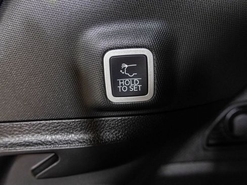 New 2025 Jeep Grand Cherokee Limited w/ Luxury Tech Group II image 34