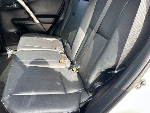 Used 2014 Toyota RAV4 Limited AWD/4WD image 10