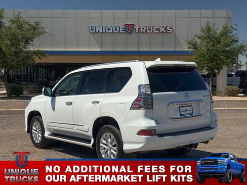 Used 2017 Lexus GX 460 Premium w/ Premium Package image 7
