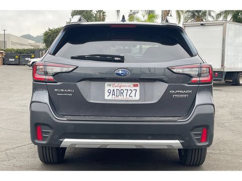 Used 2022 Subaru Outback Touring w/ Popular Package #2 image 4