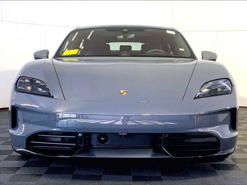 New 2026 Porsche Taycan GTS AWD/4WD image 10