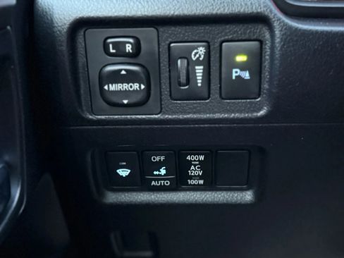 Used 2016 Toyota 4Runner Limited image 36