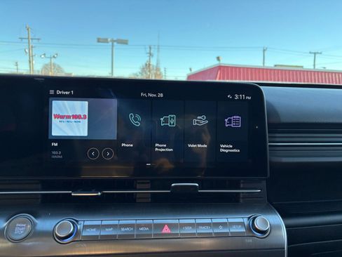 Used 2025 Hyundai Kona SEL image 21